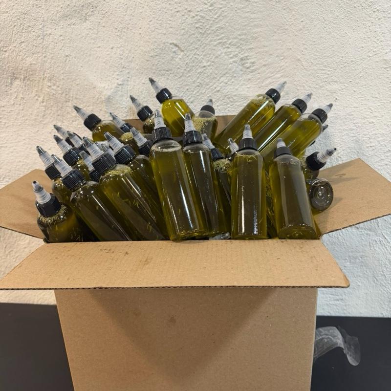 50 bottles of 4 oz Wholesale Hair Growth Oil – 50 Bottle Bundle (Natural Herbal Formula)