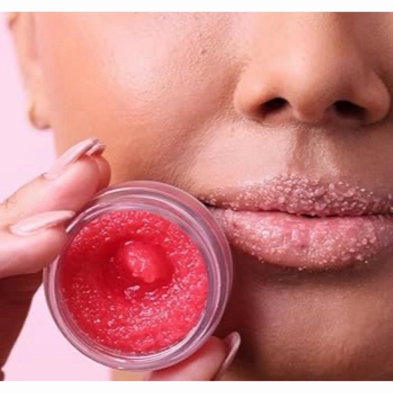 Mood-Reactive Color Changing Lip Gloss